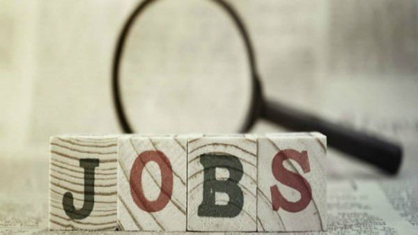 27 ലക്ഷം രൂപ ശമ്പളത്തിൽ യുകെയിൽ അധ്യാപകരാകാം; ഇന്ത്യക്കാർക്ക് ഈ വിഷയങ്ങളിൽ അപേക്ഷിക്കാം